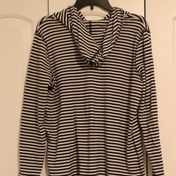 Eddie Bauer Black and White Stripped hoodie Size 2XL - Picture 12 of 13